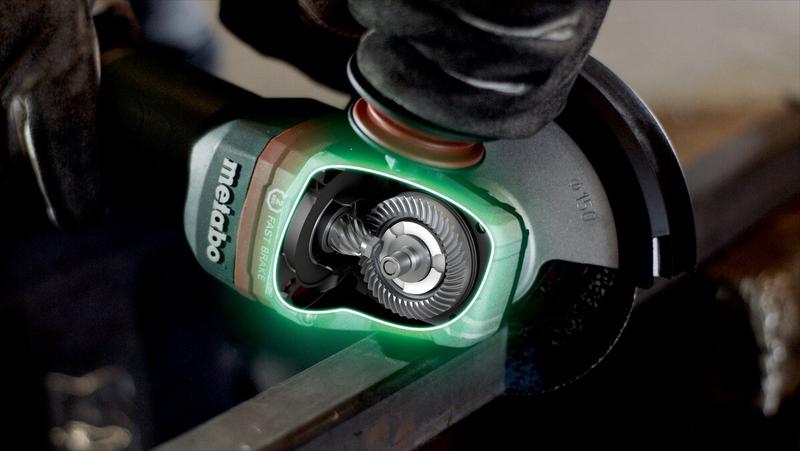 Кутова шліфувальна машина мережева Metabo WEPBA 19-150 Q DS M-Brush (613117000)