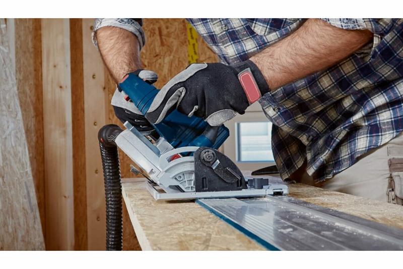 Акумуляторна циркулярна пила Bosch GKS 18V-68 GC (06016B5101)