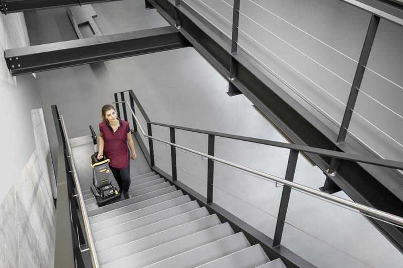 Підлогомийна машина Karcher BR 30/4 C Bp (без АКБ та ЗП) (1.783-234.0)