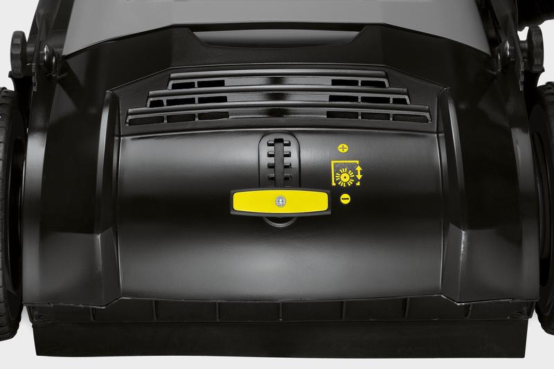 Підмітальна машина Karcher KM 70/20 C 2SB (1.517-107.0)