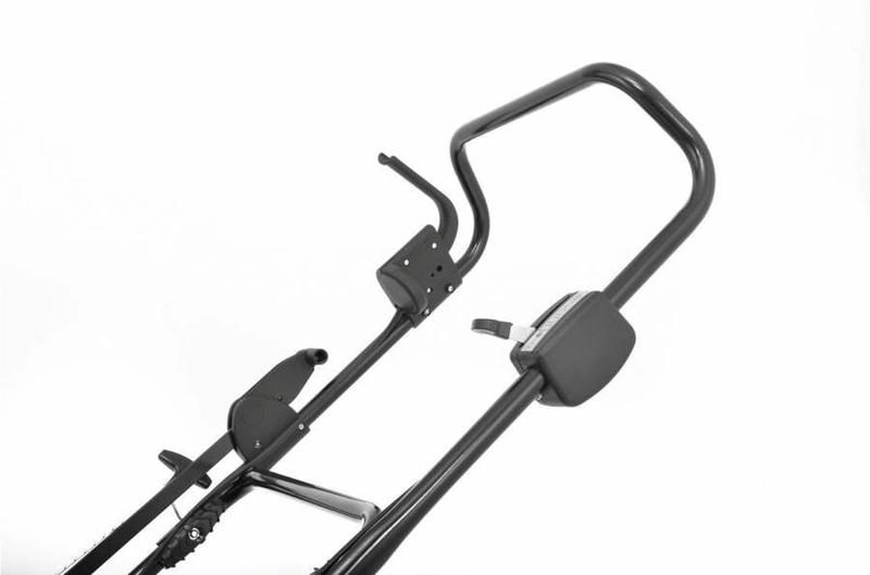 Бензиновий аератор HECHT S 390 B