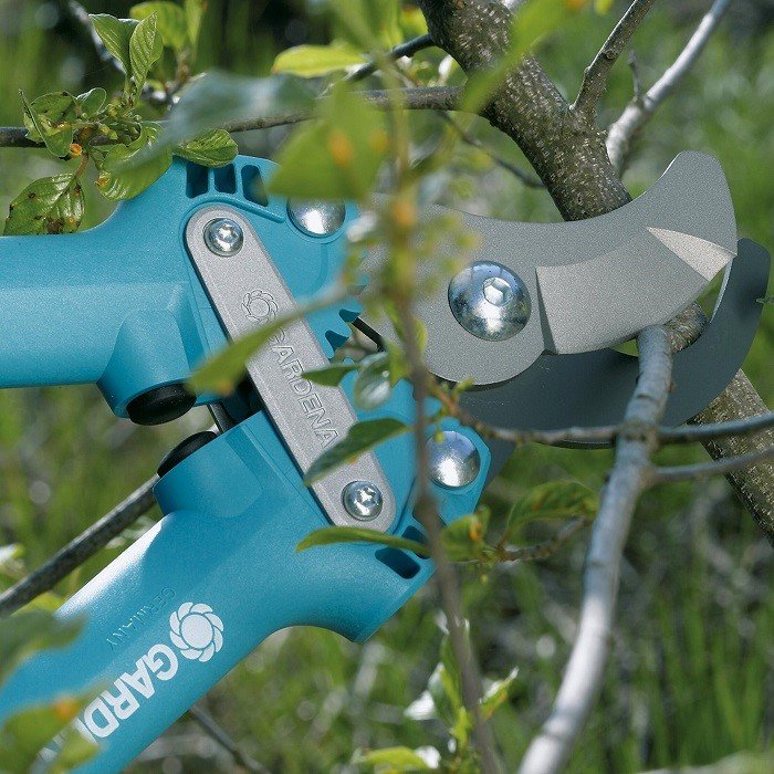Сучкоріз для зелених гілок до 35 мм Gardena Comfort 500 BL (08770-20)