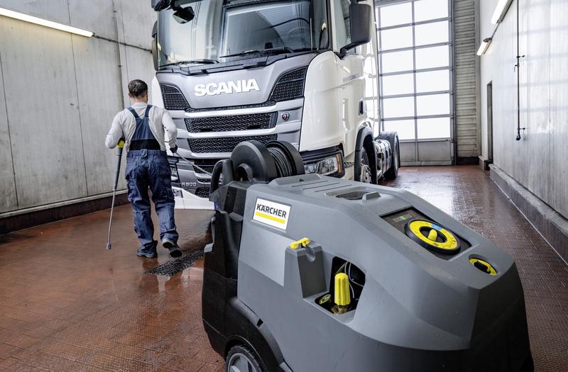 Апарат високого тиску Karcher HDS 9/20-4 MXA (1.071-940.0)