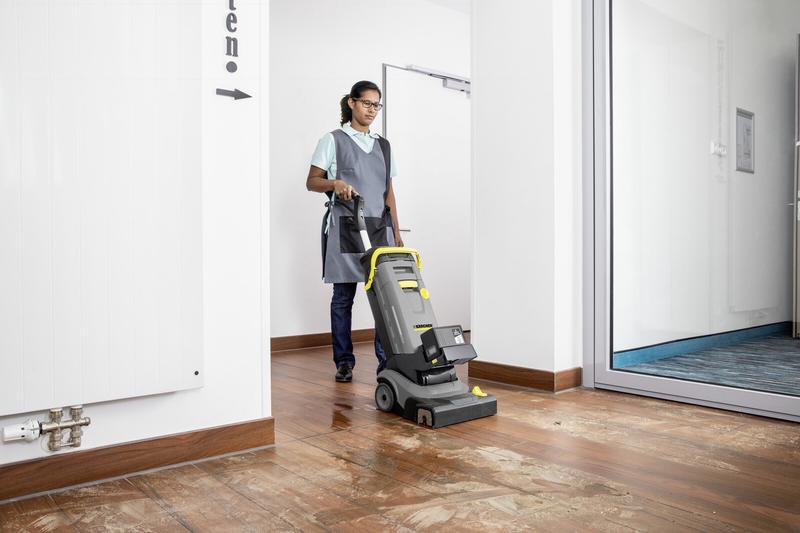 Підлогомийна машина Karcher BR 30/4 C Bp (без АКБ та ЗП) (1.783-234.0)