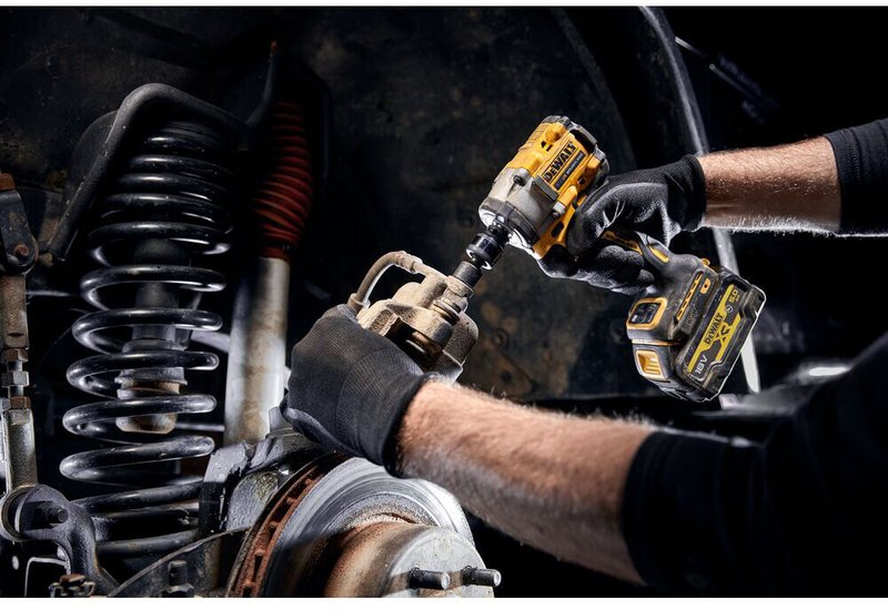 Гайкокрут ударний акумуляторний безщітковий DeWALT DCF921P2G