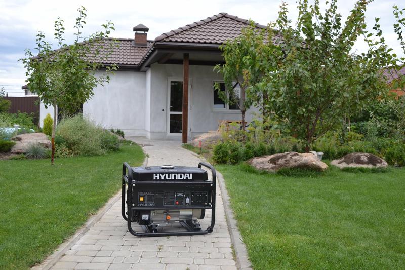 Бензиновий генератор Hyundai HHY 3000F