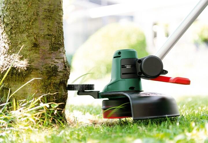Акумуляторний тример Bosch UniversalGrassCut 18V-26 (06008C1D04) (без АКБ та ЗП)