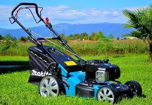 Газонокосарка бензинова Makita PLM4628