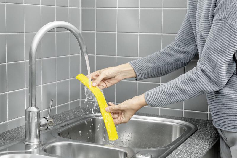 Віконний пилосос Karcher WV 4-4 Plus (без АКБ та ЗП) (1.633-540.0)