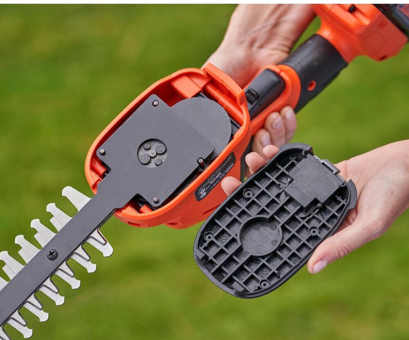 Кущоріз-ножиці акумуляторні BLACK+DECKER BCSS18B