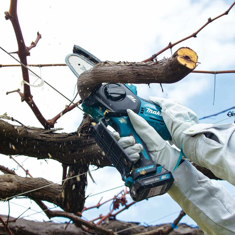 Акумуляторна ланцюгова пила Makita UC100DWA