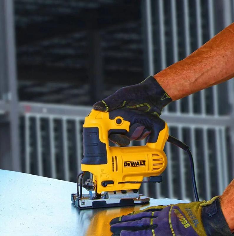 Пила лобзикова DeWALT DWE349
