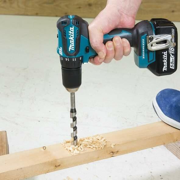 Акумуляторний шурупокрут Makita DDF 483 RFE