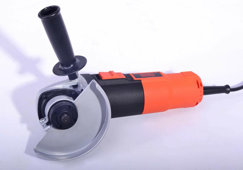 Кутова шліфувальна машина Black   Decker KG912