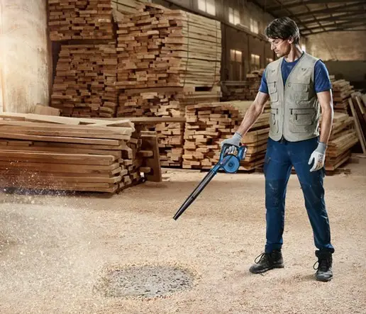 Акумуляторна повітродувка Bosch GBL 18V-120 Professional (без АКБ і ЗП)