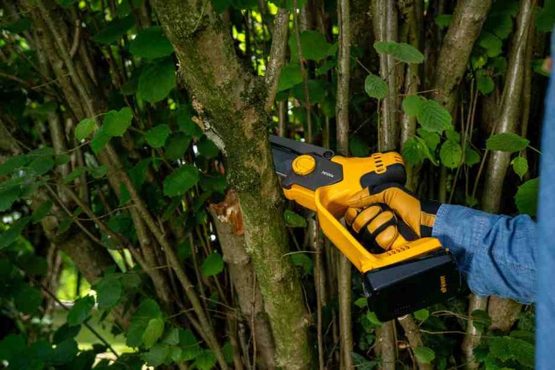 Набір з двох садових інструментів акумуляторних STIGA SP100eKit