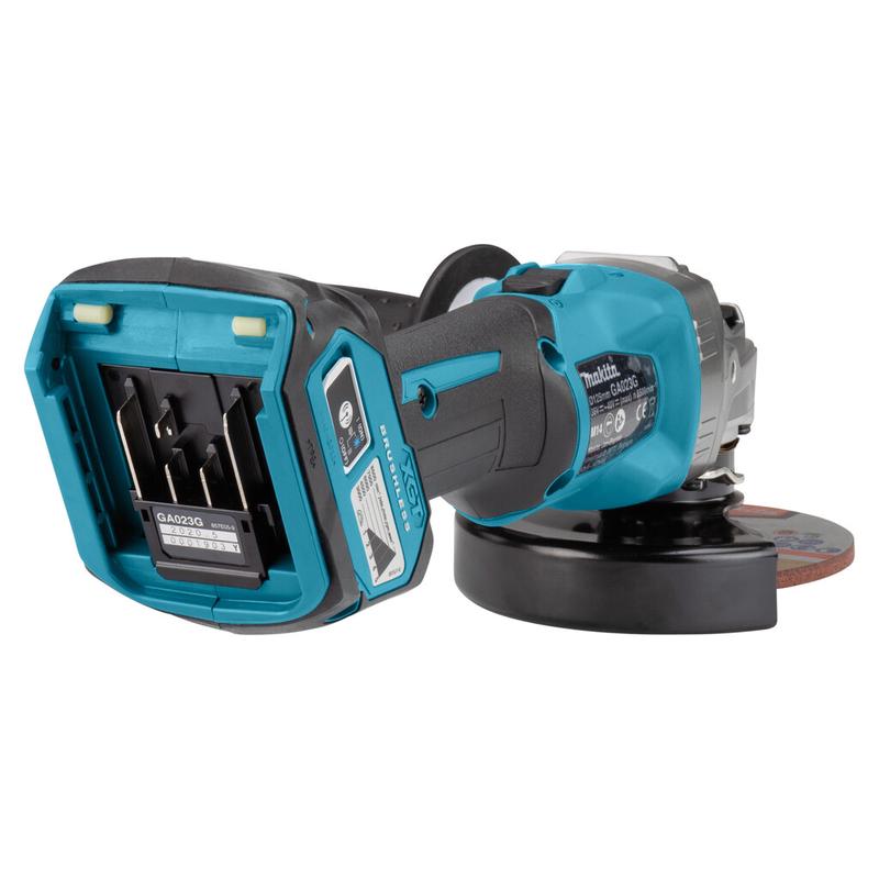 Акумуляторна кутова шліфувальна машина Makita GA023GM201 XGT