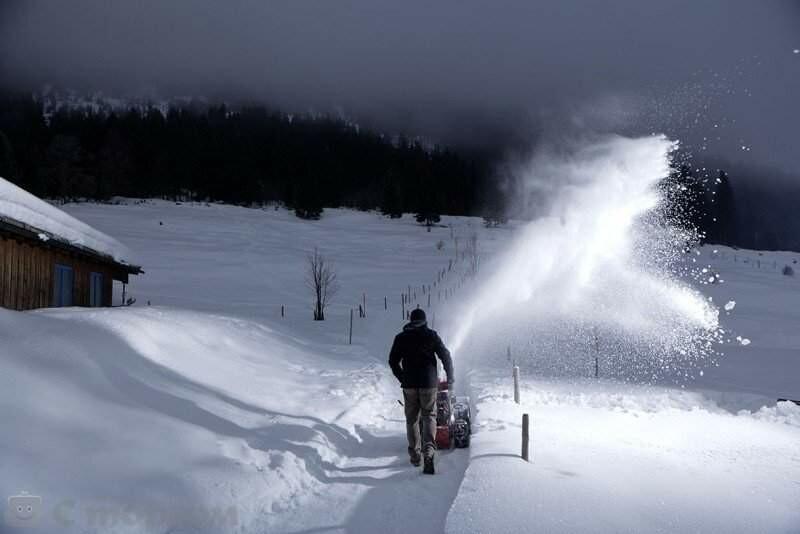 Бензиновий снігоприбирач AL-KO SnowLine 620