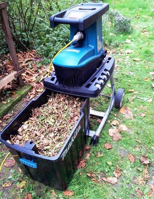 Садовий подрібнювач Makita UD2500
