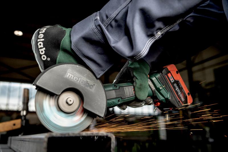 Акумуляторна кутова шліфувальна машина Metabo WPB 18 LT BL 11-125 Quick (613059840) (без АКБ та ЗП)