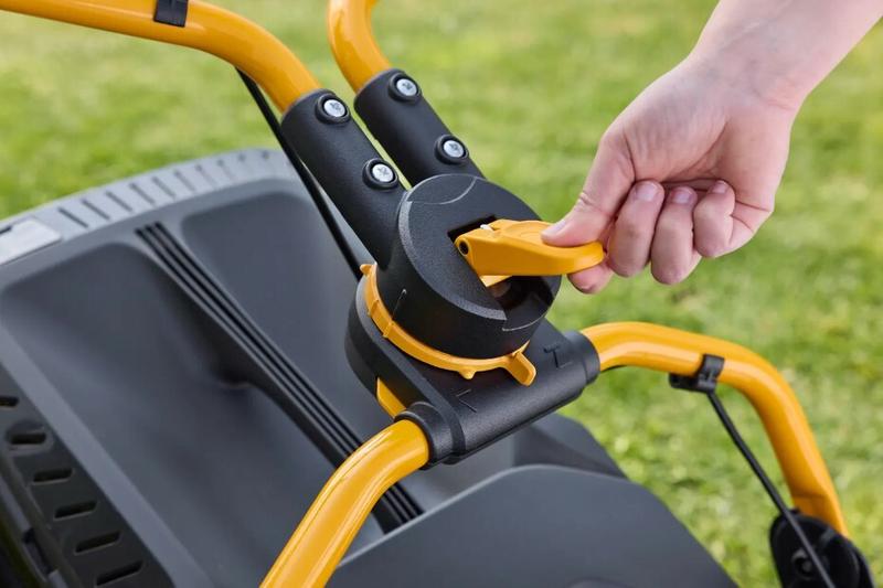 Газонокосарка бензинова самохідна Stiga Combi553S