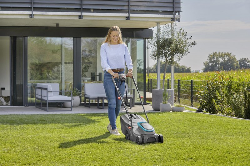 Електрична газонокосарка Gardena PowerMax 32/1200 G2 + запасний ніж (14633-20)