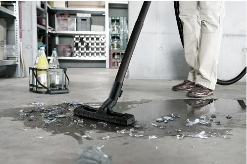 Господарський пилосос Karcher WD 3 + дві щітки (9.611-412.0)