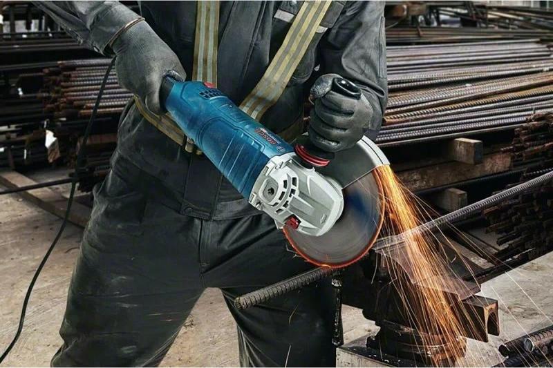 Кутова шліфмашина Bosch GWS 24-230 P (06018C3100)