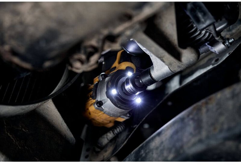 Гайкокрут ударний акумуляторний безщітковий DeWALT DCF921P2G