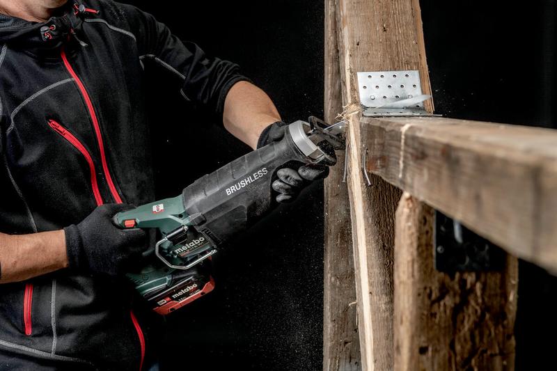 Акумуляторна шабельна пилка Metabo SSEP 18 LTX BL MVT (602258850) (без АКБ та ЗП)