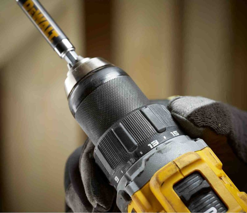 Дриль-шуруповерт акумуляторний безщітковий DeWALT DCD794P2T