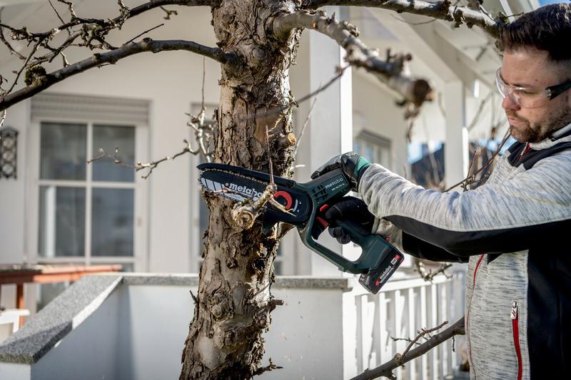 Акумуляторна ланцюгова пила Metabo MS 18 LTX 15 (600856500)