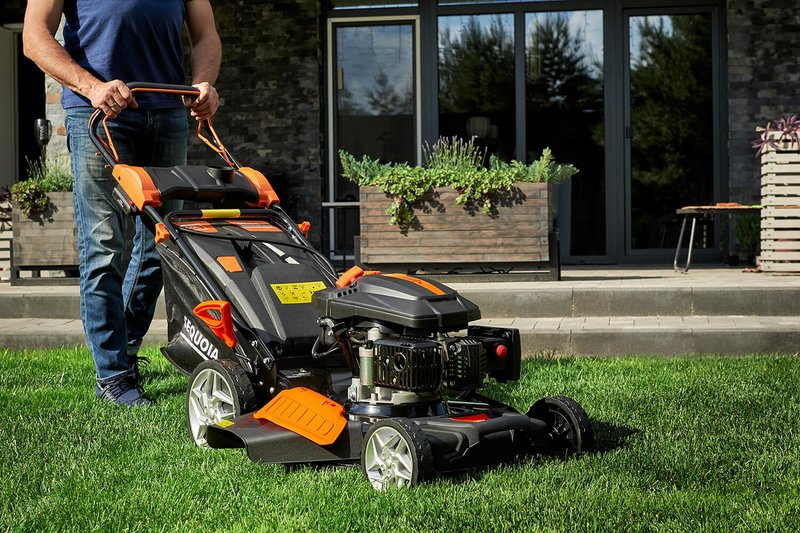 Газонокосарка бензинова самохідна SEQUOIA SPLM5100E