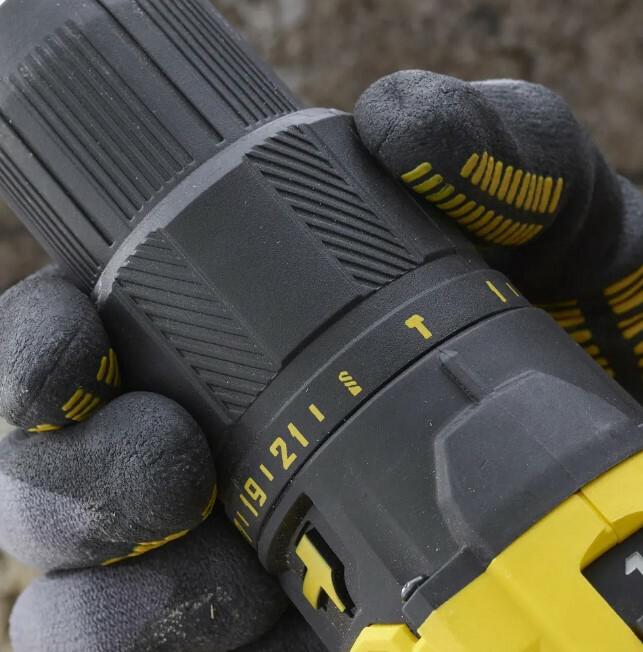 Акумуляторний дриль-шурупокрут Stanley FatMax SCD711C2K