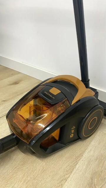 Пилосос Grunhelm GVC-1507BB