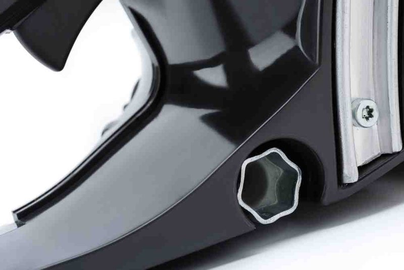 Пила ланцюгова бензинова STIGA CS750