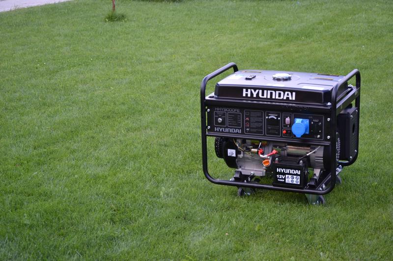Бензиновий генератор Hyundai HHY 9000FE