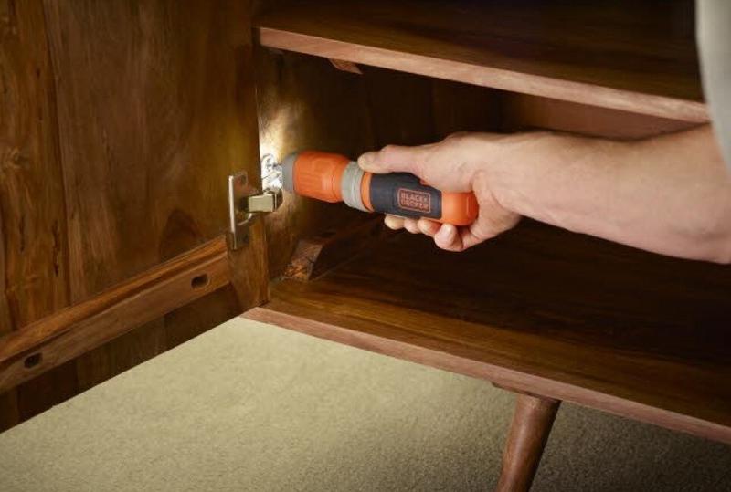 Викрутка акумуляторна Black   Decker BCF603C-QW