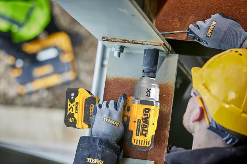 Гайкокрут ударний DeWalt DCF900P2T