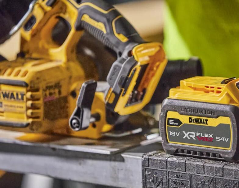 Пила дискова DeWALT FLEXVOLT ADVANTAGE TSTAK DCS573NT (без АКБ та ЗП)
