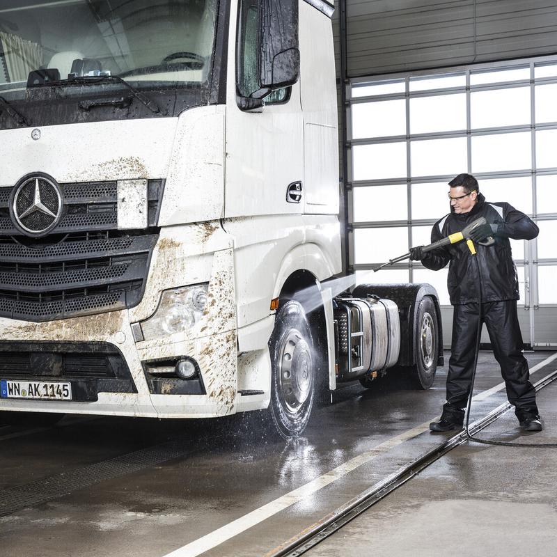 Апарат високого тиску Karcher HDS 8 / 18-4 M (1.077-908.0)