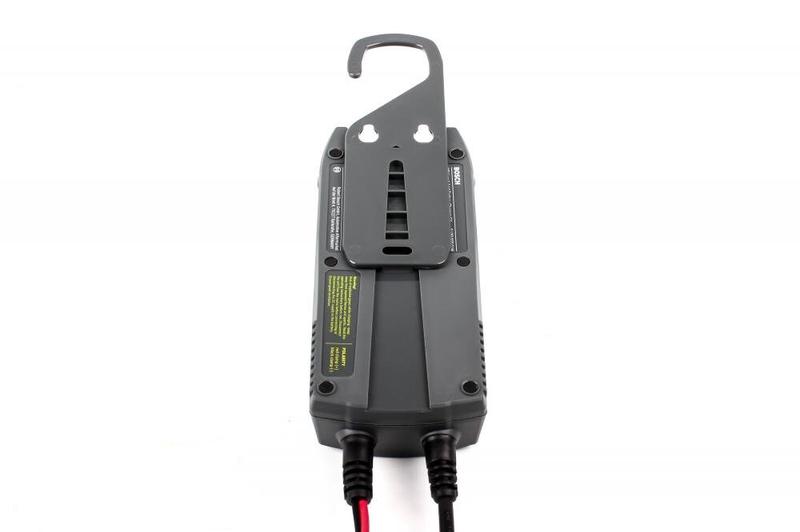 Зарядний пристрій Bosch C1