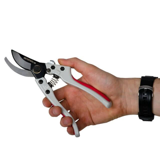 Секатор Intertool FT-1012